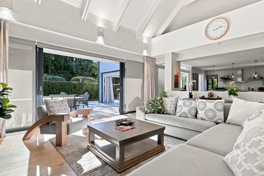 4 Bedroom Property for Sale in Constantia Western Cape